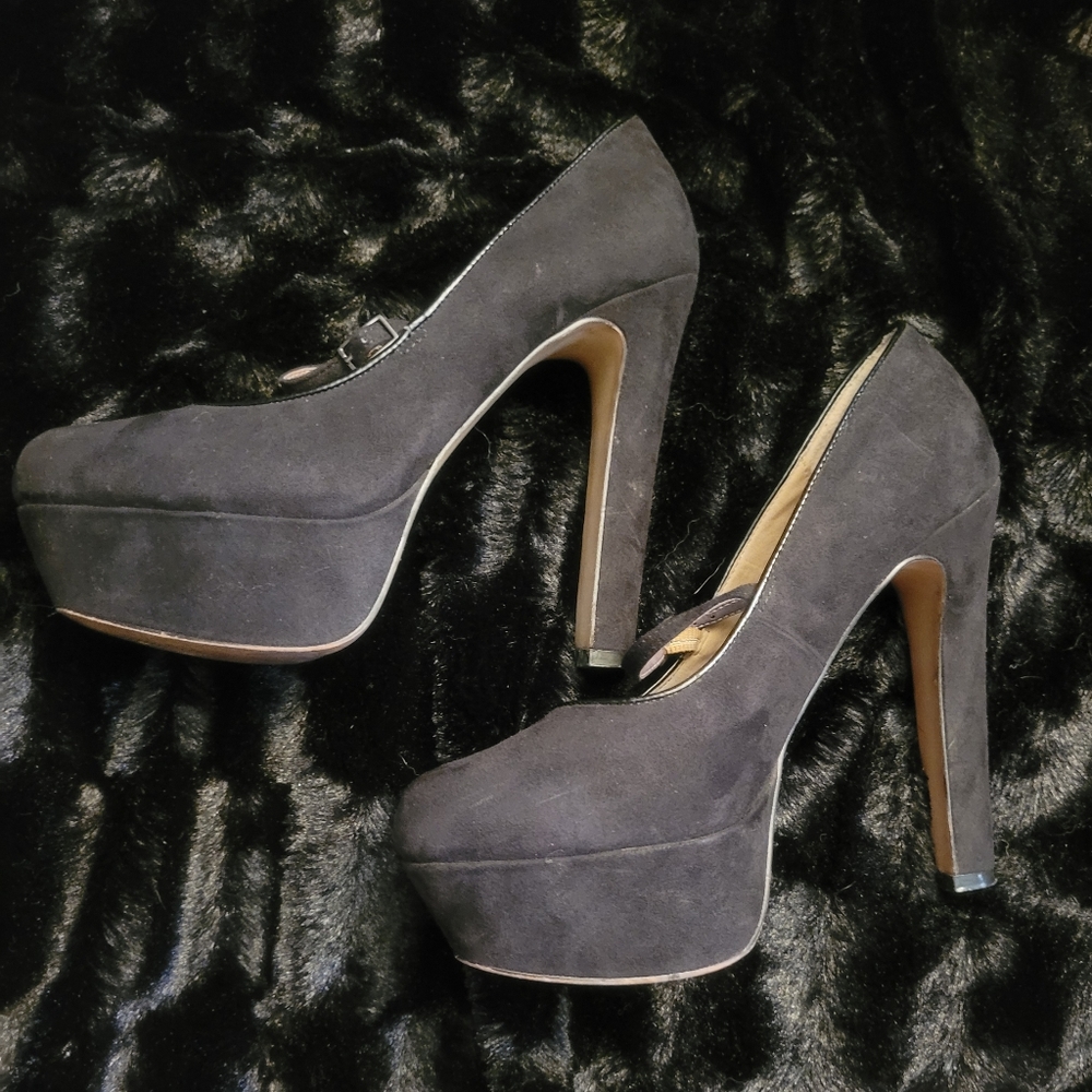 Platform heels